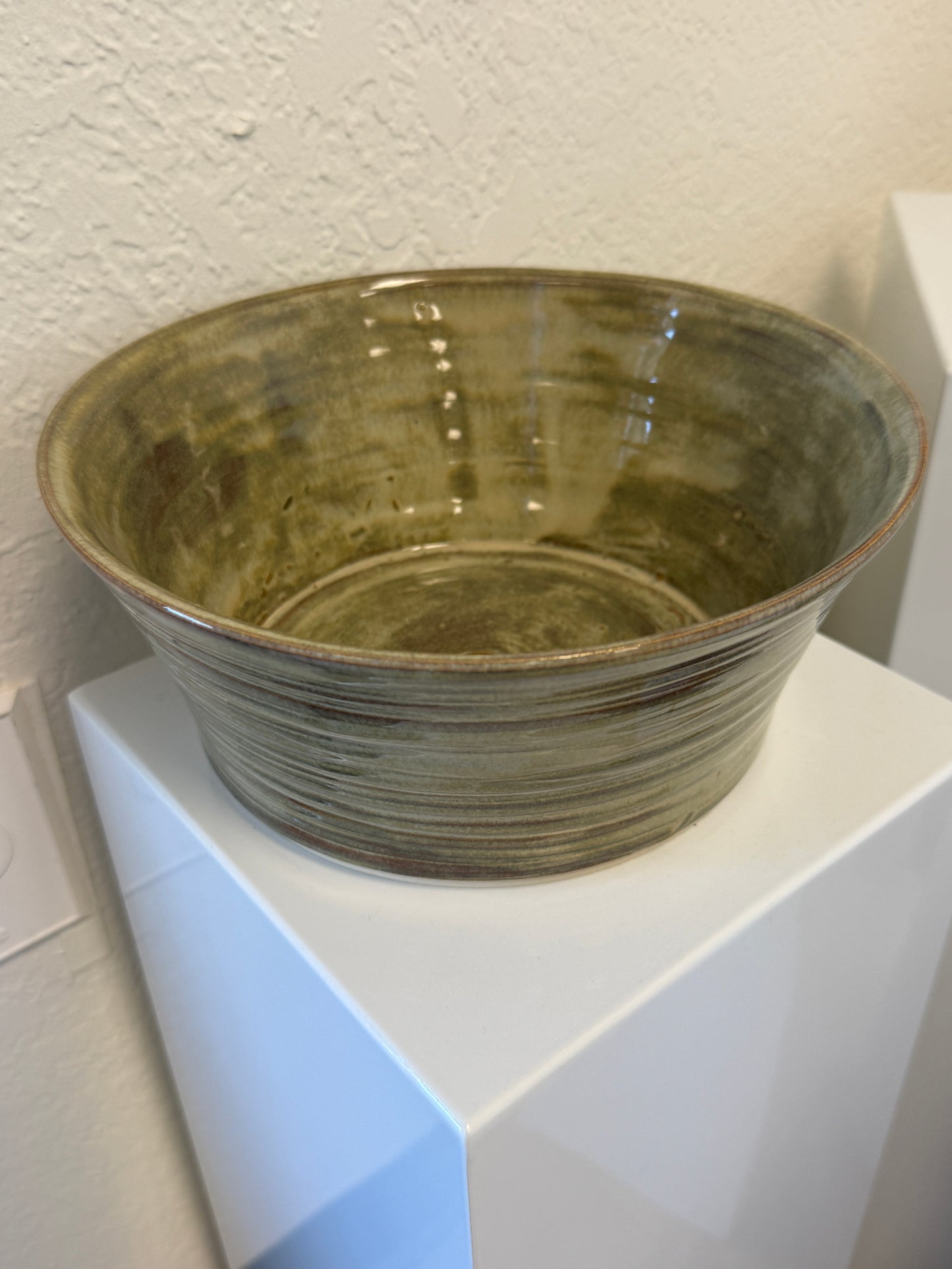Ceramic bucket planter in olive green